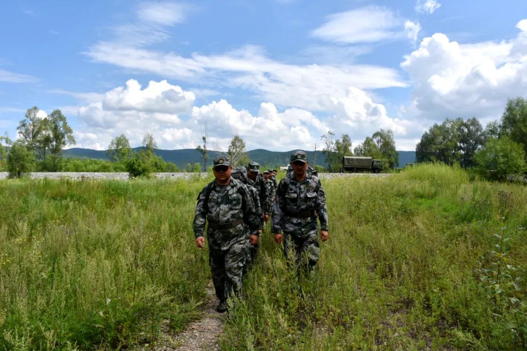 國(guó)際軍事形勢(shì)最新消息2020深度解析，全球軍事動(dòng)態(tài)深度解析，國(guó)際軍事形勢(shì)最新消息2020回顧與前瞻