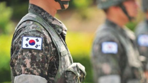 韓國(guó)服兵役是否可怕？探究真相與誤解，韓國(guó)服兵役真相探究，揭示事實(shí)與誤解的真相