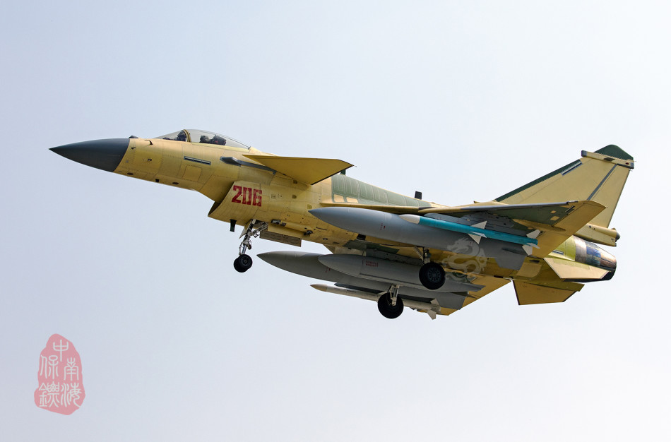 殲10的原型機(jī)是什么？深度解析中國(guó)空軍的主力戰(zhàn)斗機(jī)起源，揭秘殲10原型機(jī)，深度解析中國(guó)空軍主力戰(zhàn)斗機(jī)起源