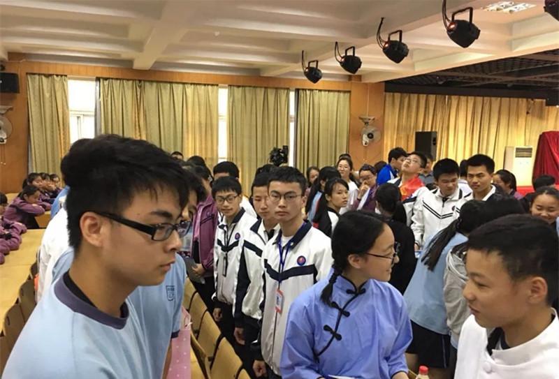 新澳門三中三6組免費公開——探索與解析，澳門三中三最新6組數(shù)據(jù)解析與探索，免費公開揭秘