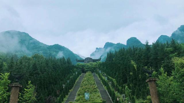 湖北神農(nóng)架旅游景點(diǎn)介紹——探秘自然之美的絕佳去處，湖北神農(nóng)架探秘自然之美，絕佳旅游景點(diǎn)介紹