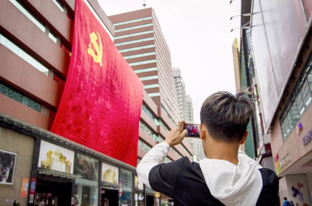 車曉彤出生日期揭秘，探索名人背后的故事，車曉彤出生日期揭曉，名人背后的故事探索