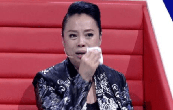 黃綺珊個(gè)人經(jīng)歷，音樂之路的璀璨之旅，黃綺珊音樂之路的璀璨之旅，個(gè)人經(jīng)歷回顧