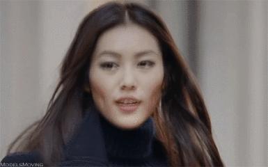 臉部磨骨手術(shù)風(fēng)險分析，風(fēng)險大小及其影響因素，臉部磨骨手術(shù)風(fēng)險詳解，風(fēng)險大小及影響因素分析