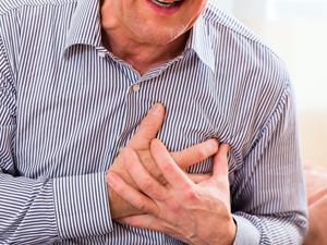 年輕人偶爾心絞痛正常嗎？解讀背后的原因與應(yīng)對(duì)之道，年輕人偶發(fā)心絞痛是否正常？解讀原因與應(yīng)對(duì)策略