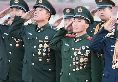 軍士長是什么級別？深入了解軍士長的職責(zé)與地位，軍士長的職責(zé)與地位，揭秘軍士長的級別與角色