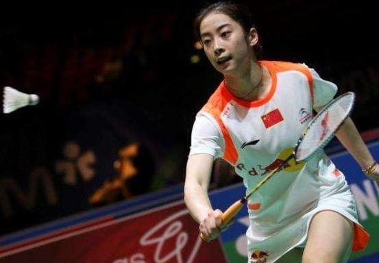 揭秘諶龍的身高與運(yùn)動(dòng)生涯，揭秘諶龍的身高與運(yùn)動(dòng)生涯，從數(shù)據(jù)看龍哥的輝煌之路