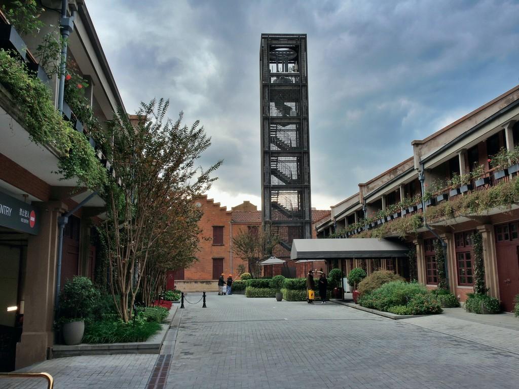 上海吃住玩一體酒店攻略，體驗(yàn)都市的極致享受，上海都市盡享吃住玩一體酒店攻略體驗(yàn)指南