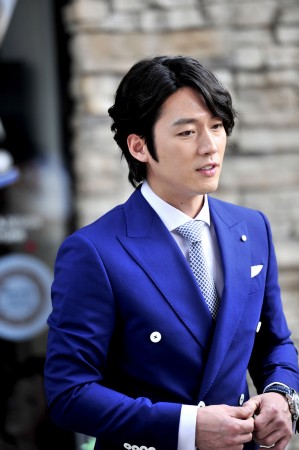 張赫主演的電視劇，演技與劇情的雙重魅力，張赫主演電視劇，演技與劇情的雙重魅力展現(xiàn)