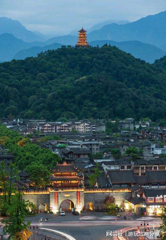 成都三日游旅行團(tuán)，深度探索天府之國的魅力，深度探索天府之國，成都三日游旅行團(tuán)體驗(yàn)之旅