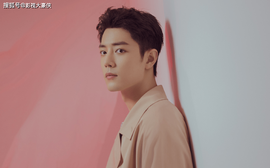 明星廣告代言費(fèi)一般多少錢，深度解析與影響因素，深度解析，明星廣告代言費(fèi)的影響因素與價(jià)格范圍