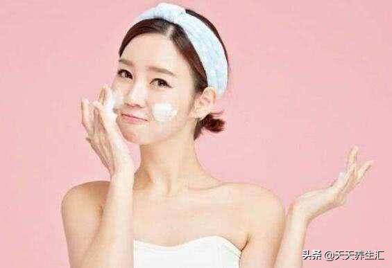 臉上長(zhǎng)了好多小顆粒但又不像痘痘，原因解析與應(yīng)對(duì)之策，臉部小顆粒成因解析及應(yīng)對(duì)方案，非痘痘型皮膚問(wèn)題探討