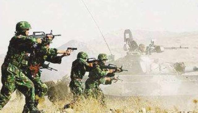 軍事圖片高清大圖，歷史與現(xiàn)代的戰(zhàn)爭影像展示，軍事圖片高清展示，歷史與現(xiàn)代的戰(zhàn)爭影像大觀