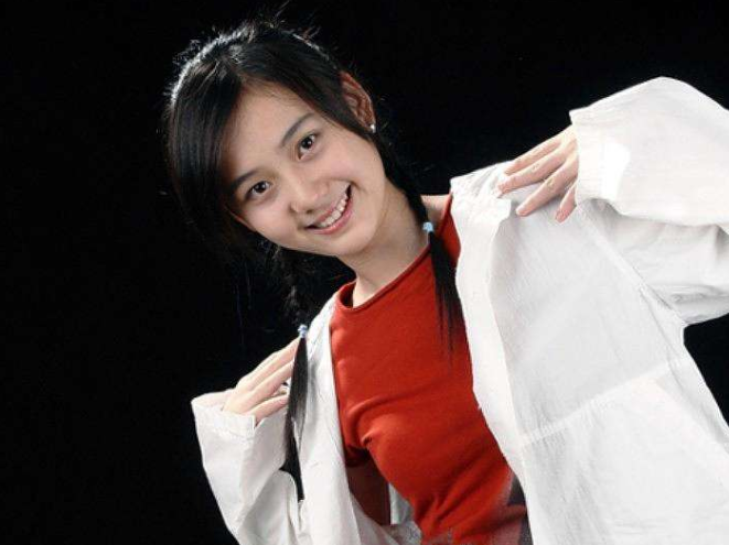 陸怡璇個(gè)人資料，一位引人注目的明星的詳細(xì)介紹，陸怡璇個(gè)人簡介，明星魅力的深度解析