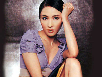 黎姿年齡與個(gè)人資料，揭秘女神的傳奇人生，黎姿的傳奇人生，年齡與個(gè)人資料的揭秘女神之路