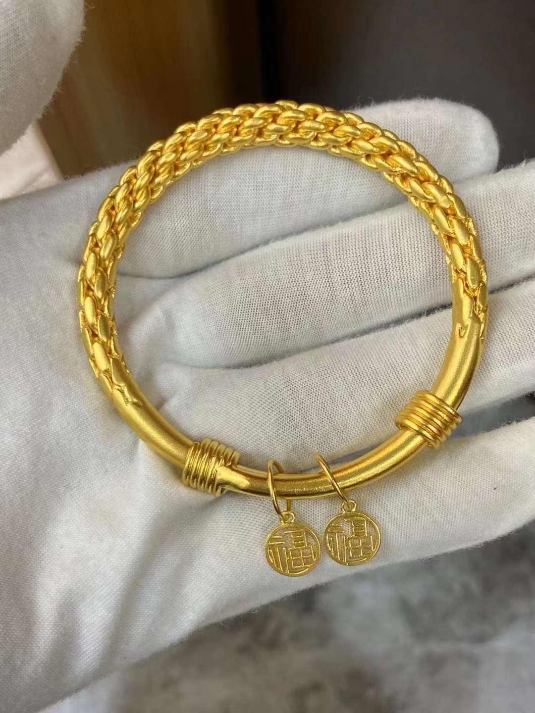 中國黃金今日金價(jià)走勢(shì)及市場(chǎng)分析，中國黃金今日走勢(shì)與市場(chǎng)深度解析