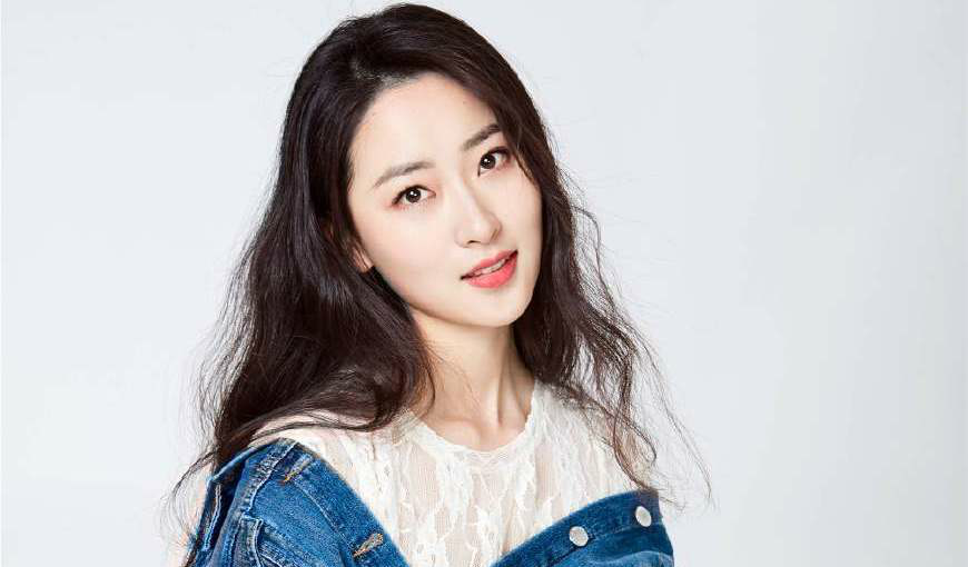 何雨虹個人資料，深度解析與探索，何雨虹個人資料深度解析與探索之旅